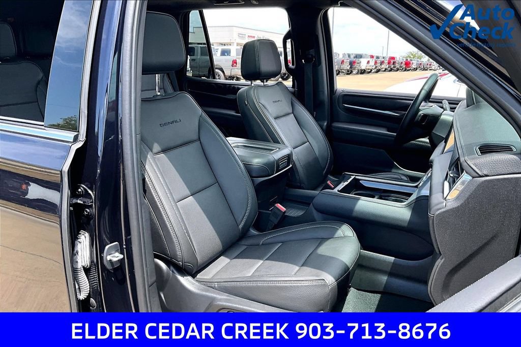 Used 2023 GMC Yukon Denali AWD/4WD image 8