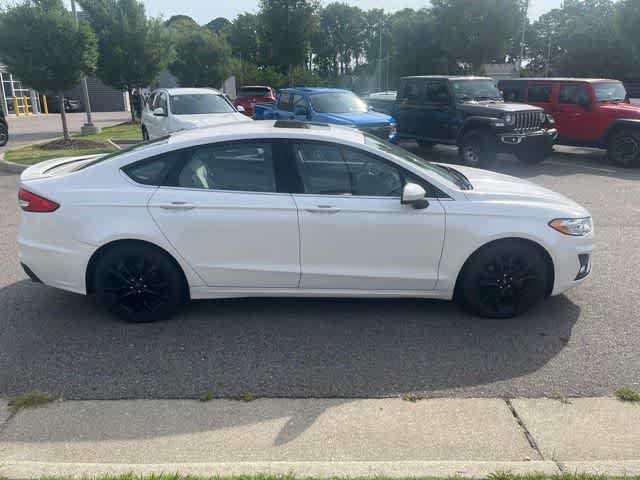 Used 2019 Ford Fusion SE w/ Equipment Group 151A FWD image 7