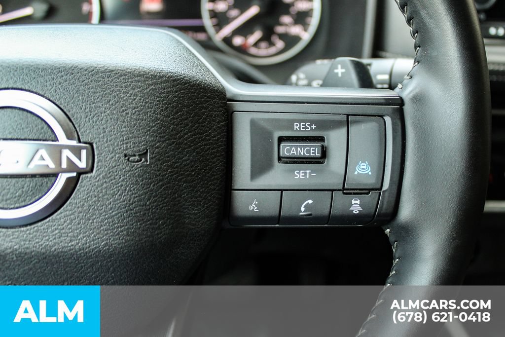 Used 2025 Nissan Rogue SV FWD image 26