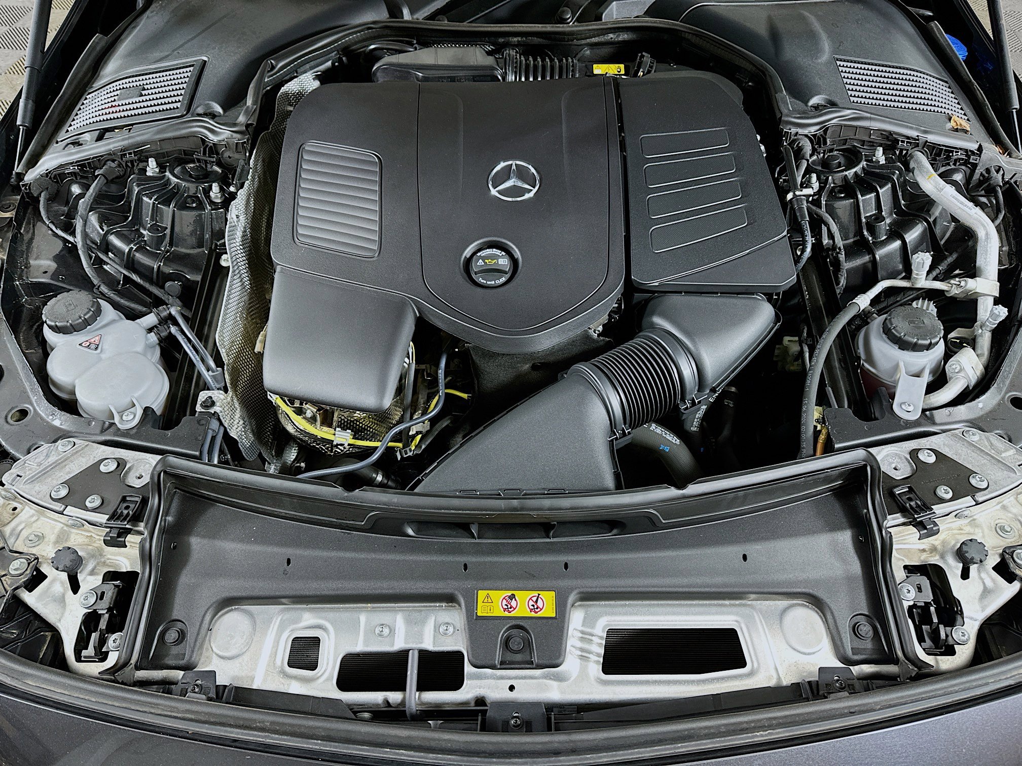 Certified 2024 Mercedes-Benz CLE 300 4MATIC Coupe image 30