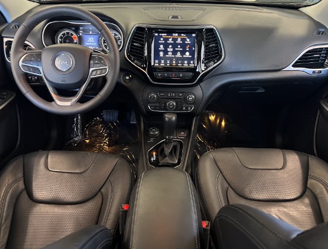 Used 2021 Jeep Cherokee Limited w/ Elite Package AWD/4WD image 32