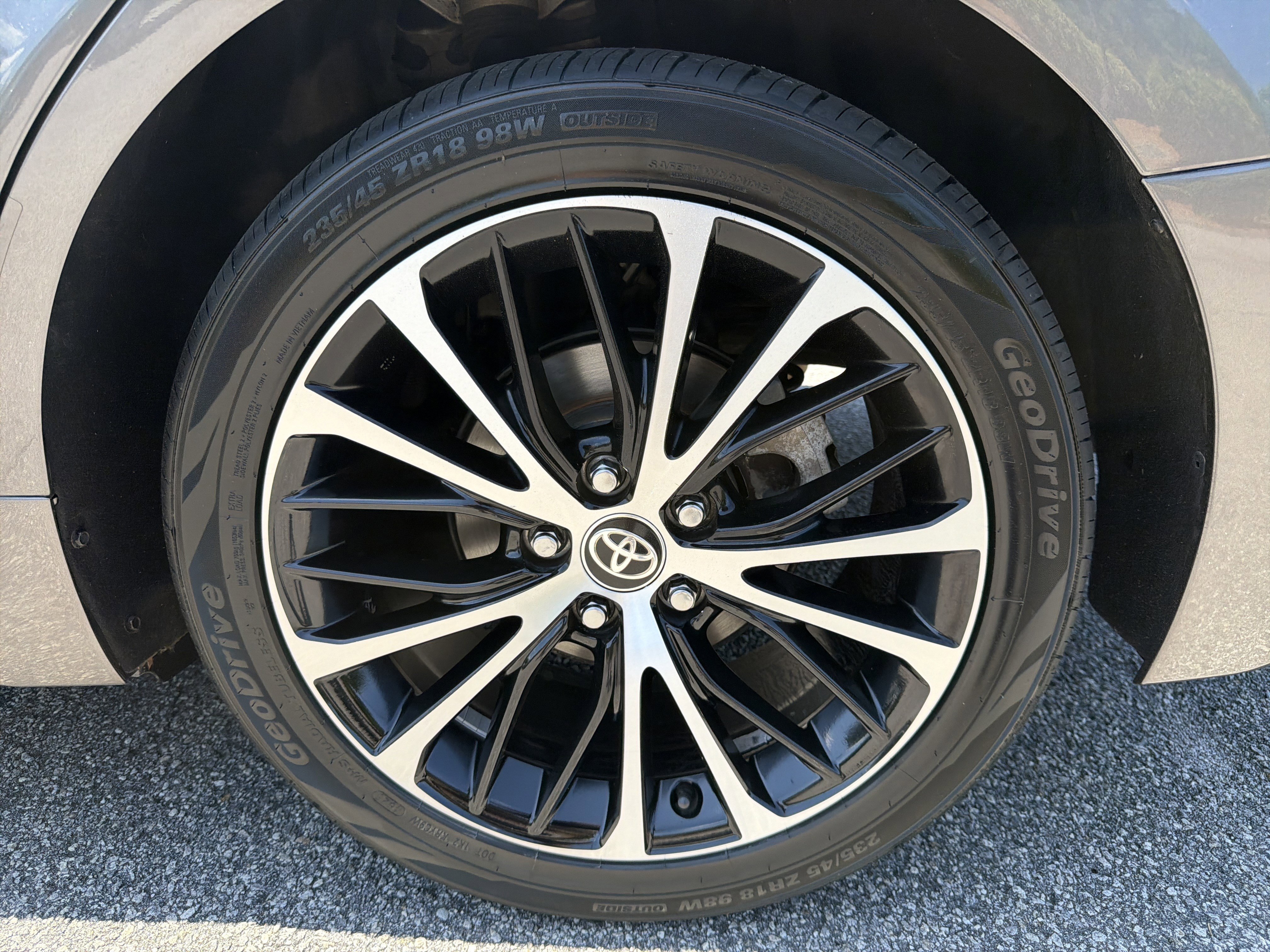 Certified 2020 Toyota Camry SE w/ Convenience Package FWD image 29
