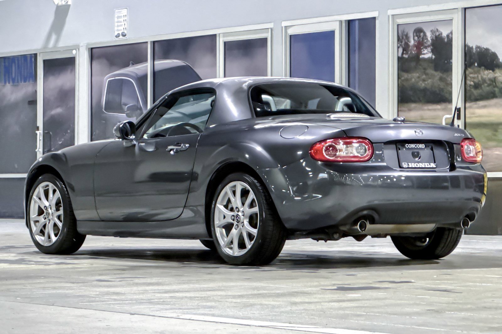 Used 2015 MAZDA MX-5 Miata Grand Touring w/ Premium Package image 3