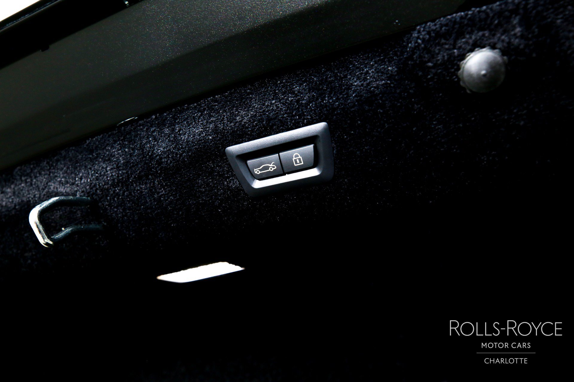 New 2027 Rolls-Royce Phantom Sedan RWD image 27