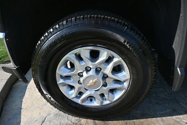 Used 2022 Chevrolet Silverado 2500 LT AWD/4WD image 10