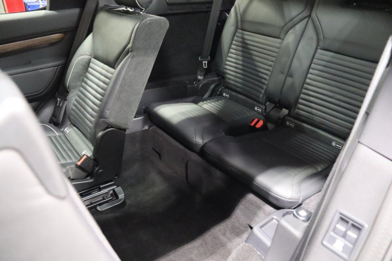 Used 2020 Land Rover Discovery HSE AWD/4WD image 43