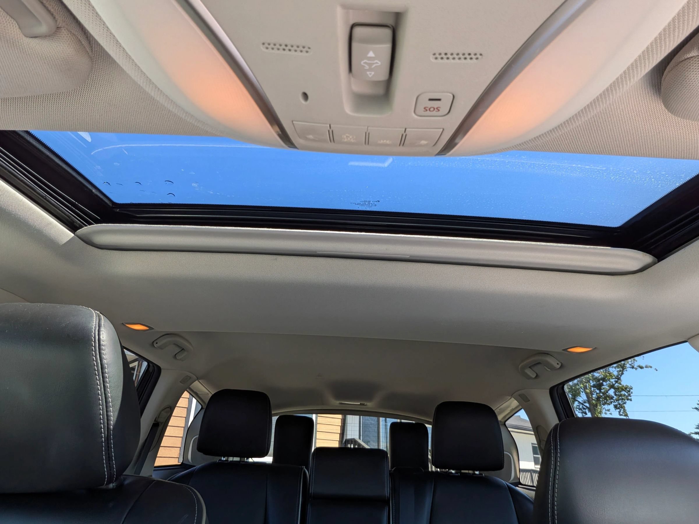 Used 2016 INFINITI QX60 Luxe w/ Premium Plus Package AWD/4WD image 23