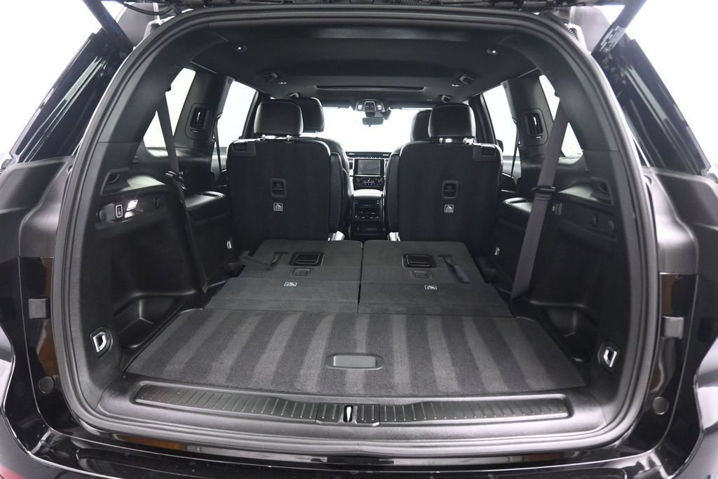 Used 2025 Jeep Grand Cherokee L Altitude AWD/4WD image 59