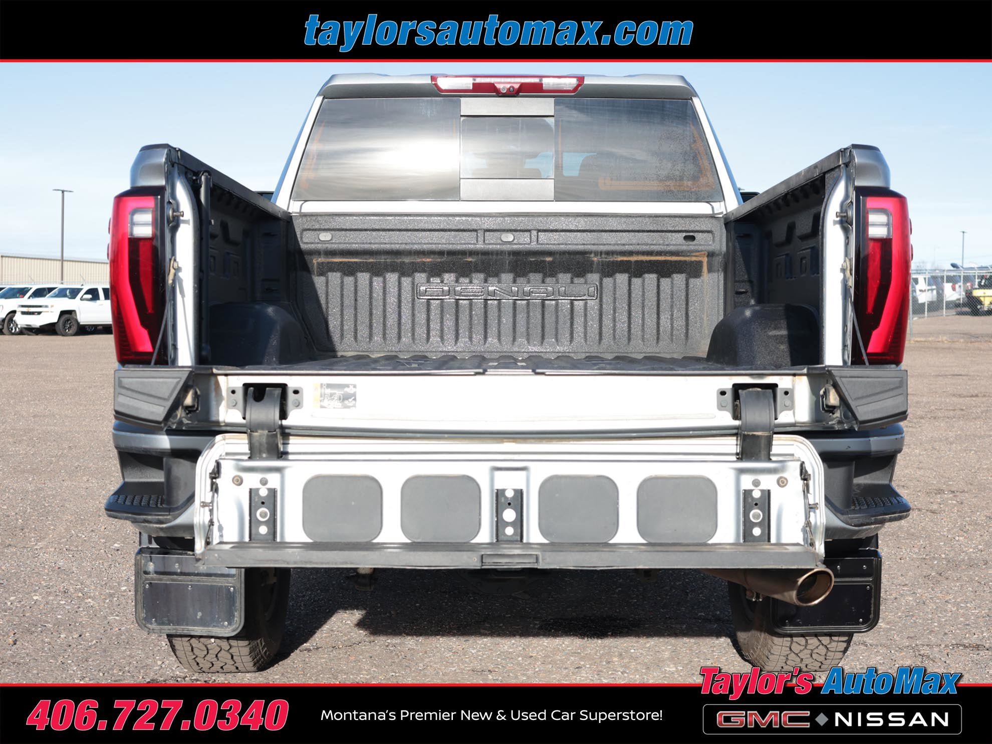 Used 2024 GMC Sierra 3500 Denali w/ Denali Reserve Package AWD/4WD image 45