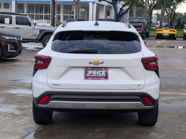 Used 2024 Chevrolet Trax LT w/ Driver Confidence Package image 7