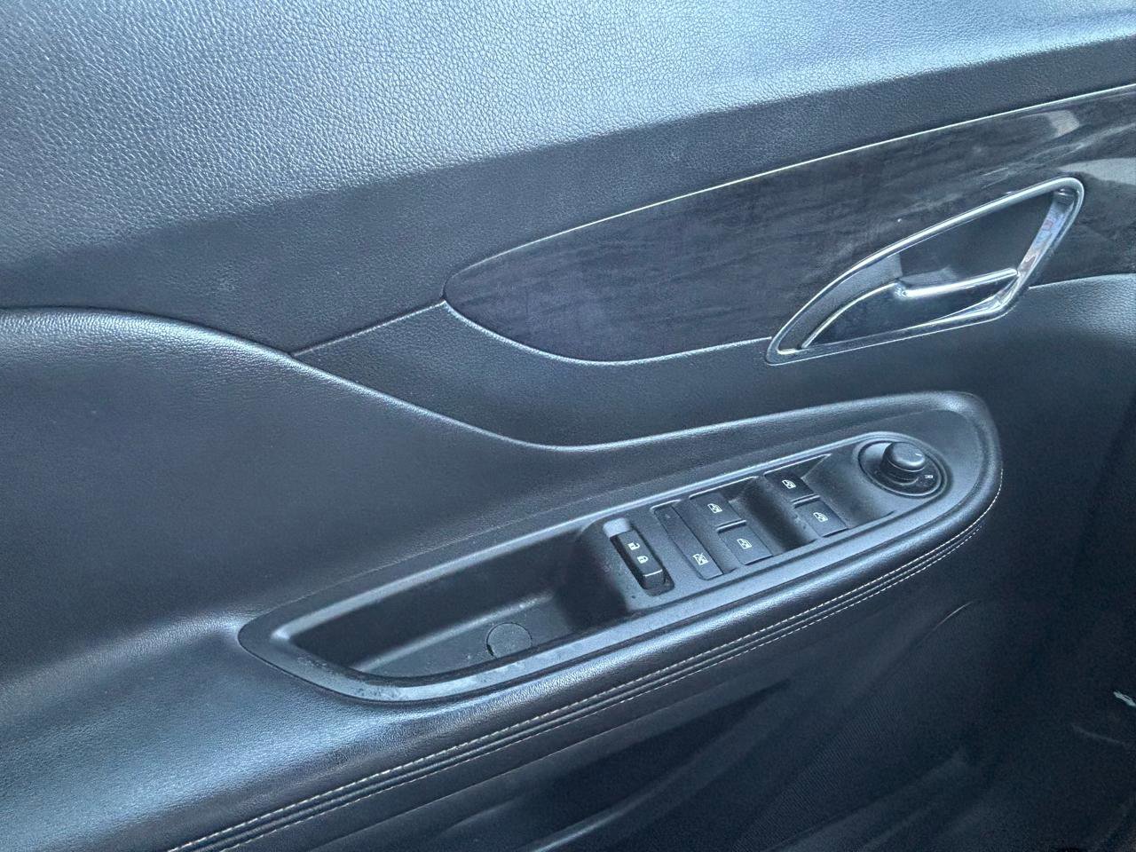 Used 2013 Buick Encore AWD image 29