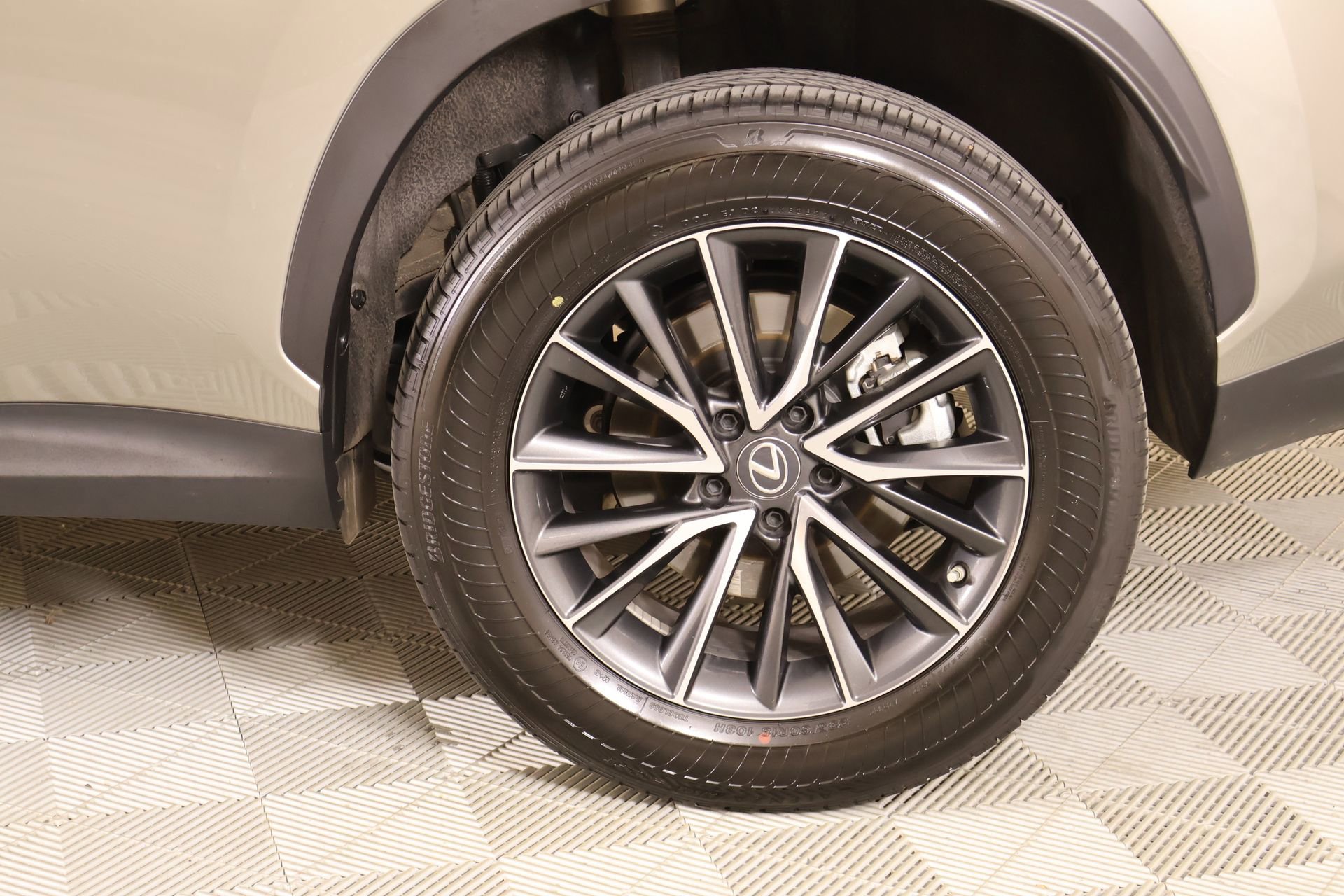 Used 2023 Lexus NX 350 AWD image 19