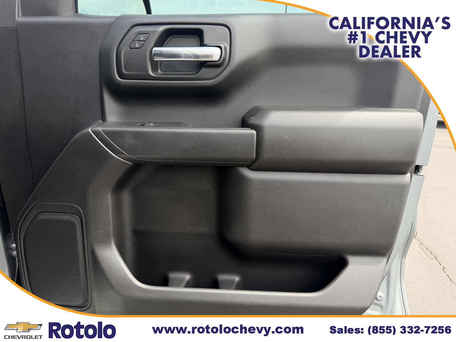 Used 2025 Chevrolet Silverado 1500 Custom Trail Boss w/ Turbomax Blackout Package AWD/4WD image 9