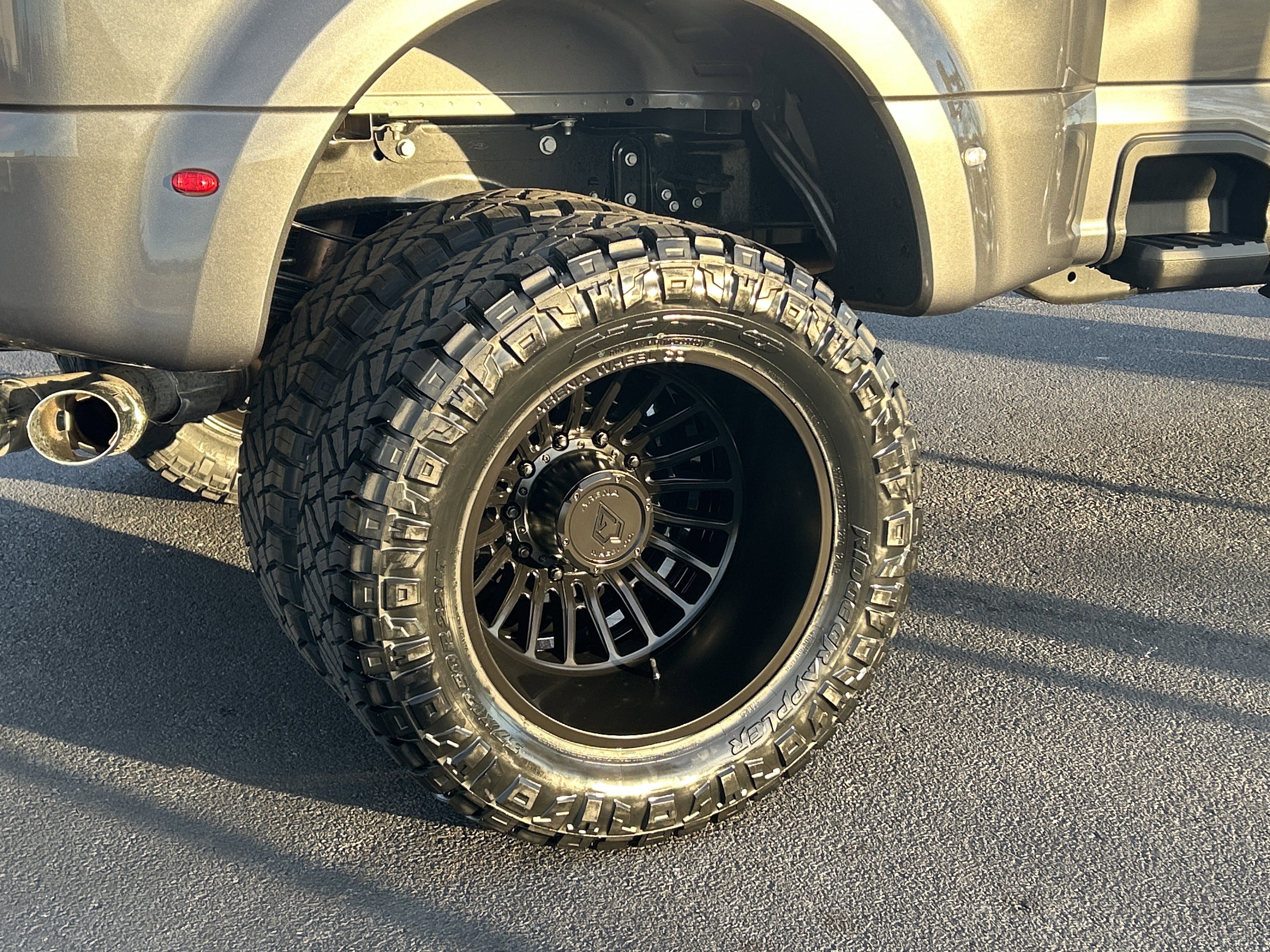 Used 2025 Ford F450 Platinum image 34