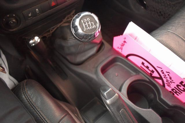 Used 2012 Jeep Wrangler Unlimited Sahara w/ Mopar Chrome Edition Group image 26