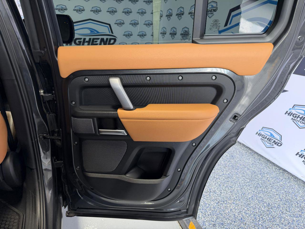 Used 2024 Land Rover Defender 110 Carpathian Edition image 31