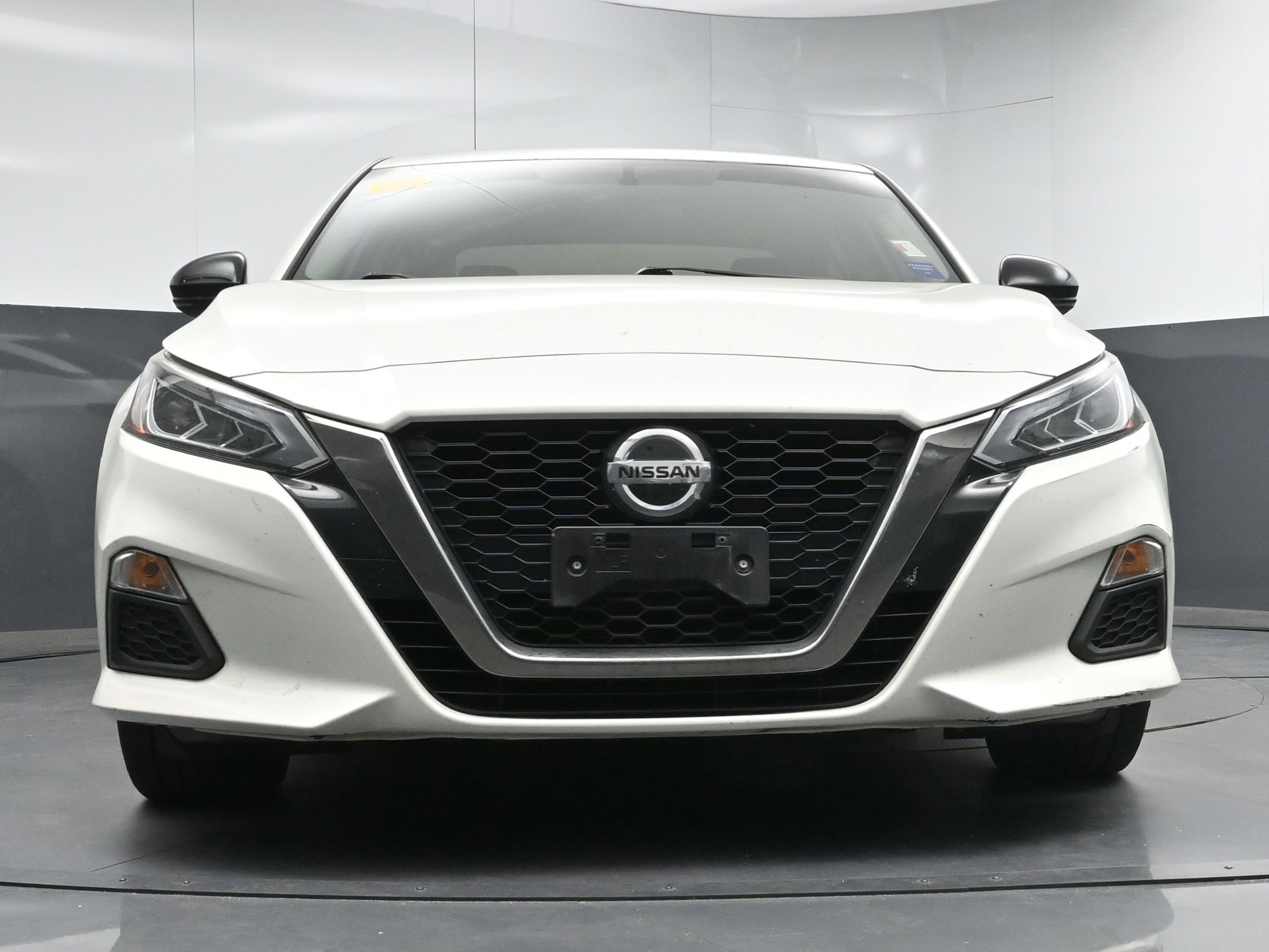 Used 2019 Nissan Altima 2.5 SR w/ SR Premium Package image 23