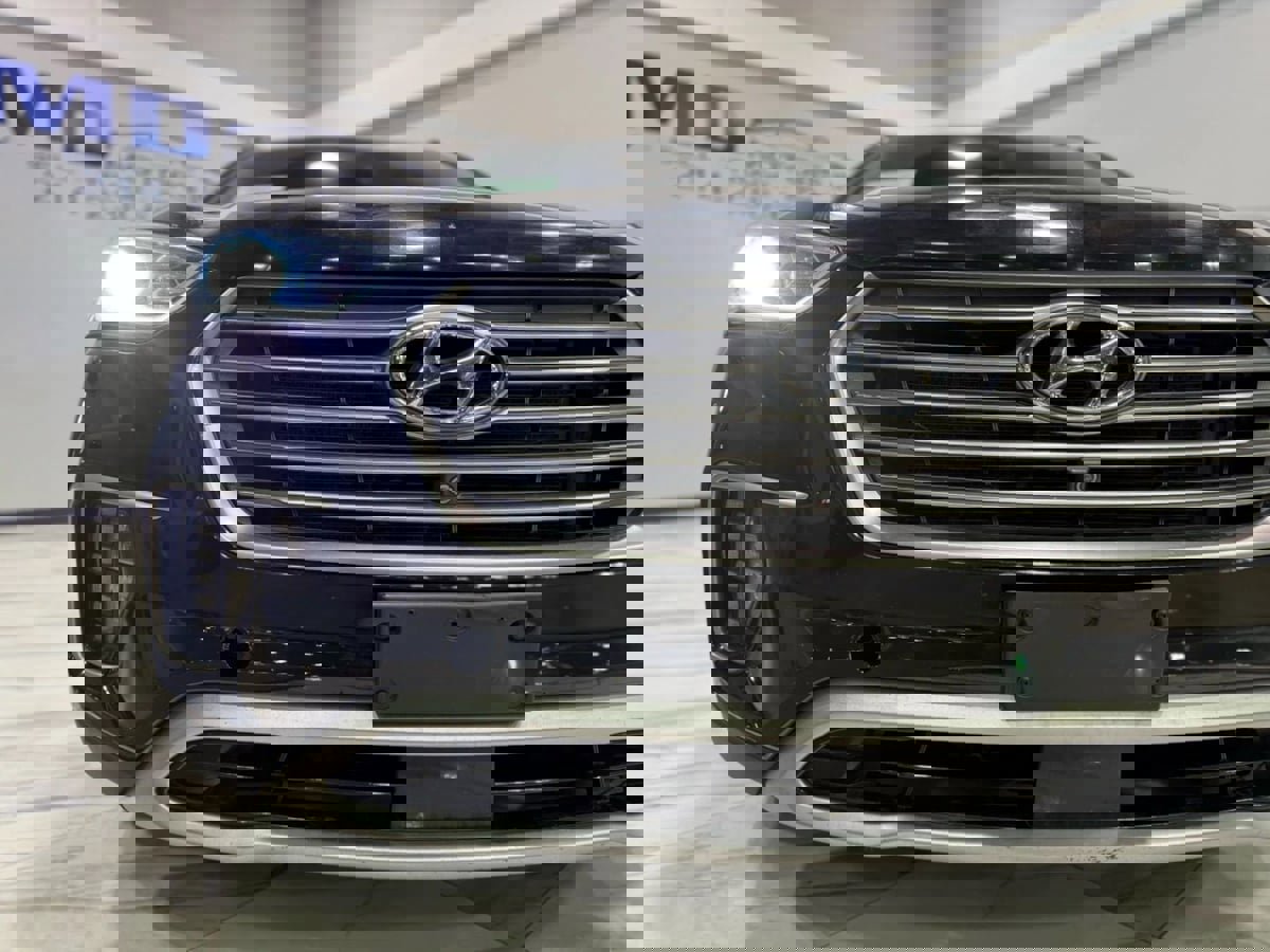 Used 2017 Hyundai Santa Fe SE w/ SE Ultimate Tech Package 03 image 7