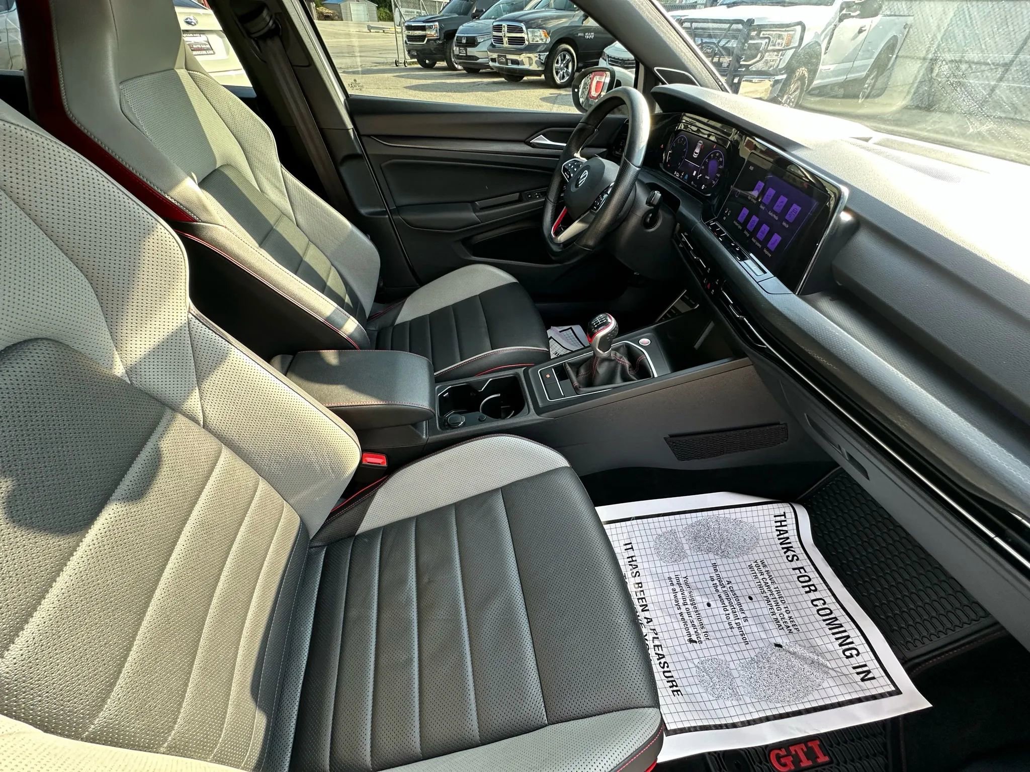 Used 2022 Volkswagen GTI SE image 13