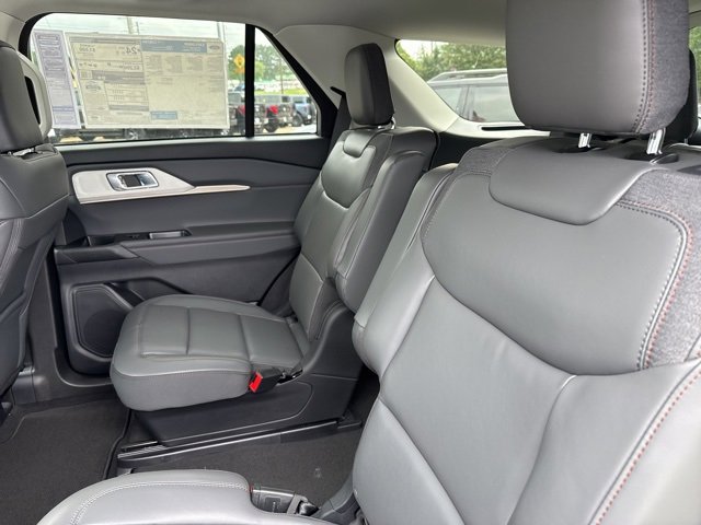 New 2025 Ford Explorer Active w/ Active Comfort Package image 23