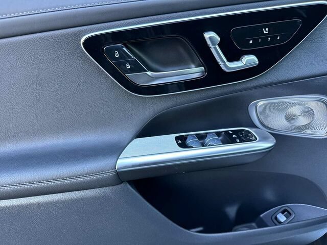 Certified 2026 Mercedes-Benz GLC 300 4MATIC image 11