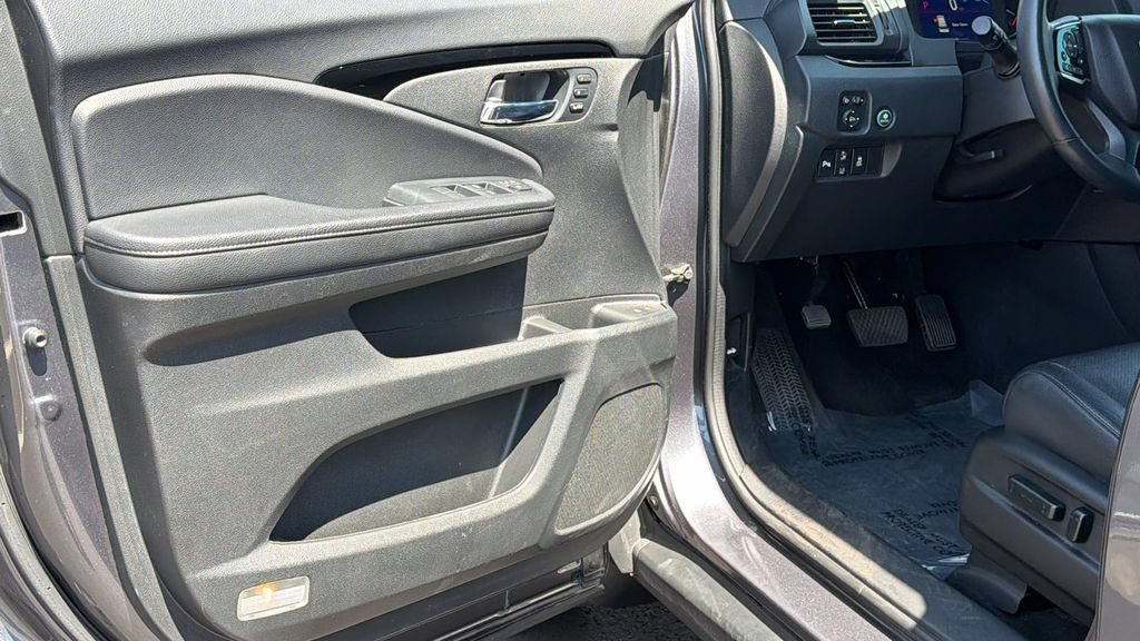 Used 2022 Honda Pilot Elite image 23