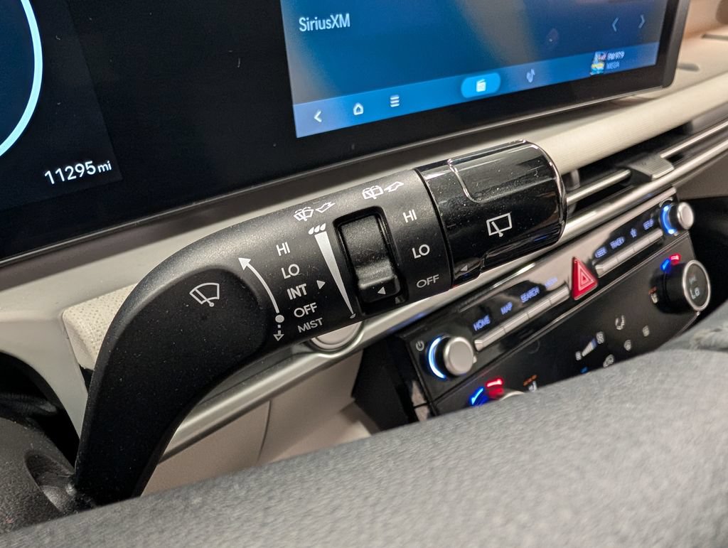 Used 2025 Hyundai Tucson SEL AWD/4WD image 18