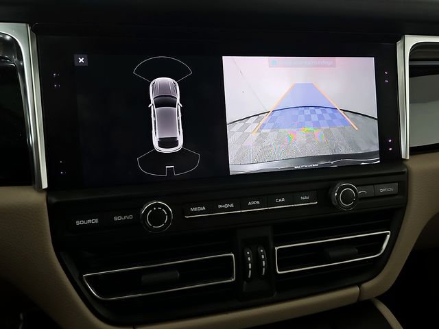 Used 2020 Porsche Macan S image 19