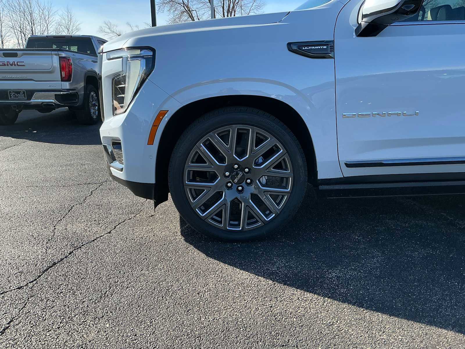 New 2026 GMC Yukon XL Denali Ultimate w/ LPO, Illumination Package image 34