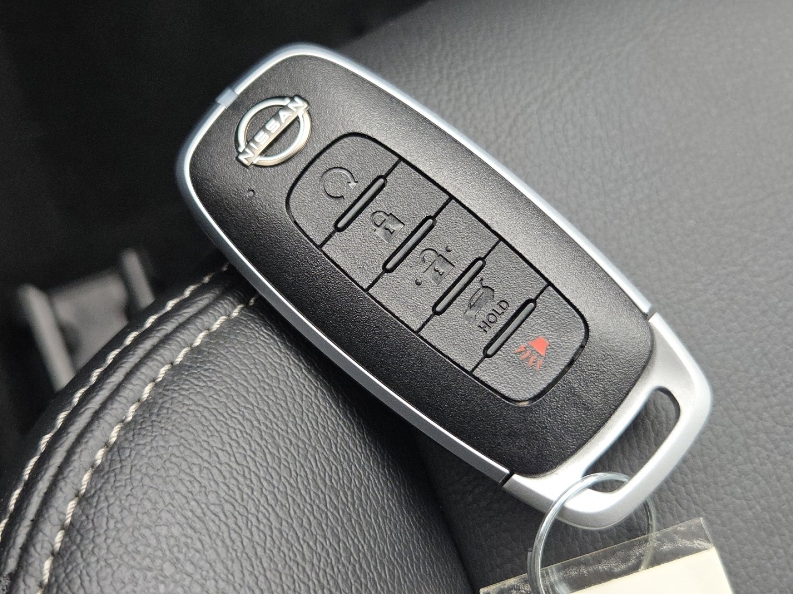 Used 2024 Nissan Rogue SL image 35