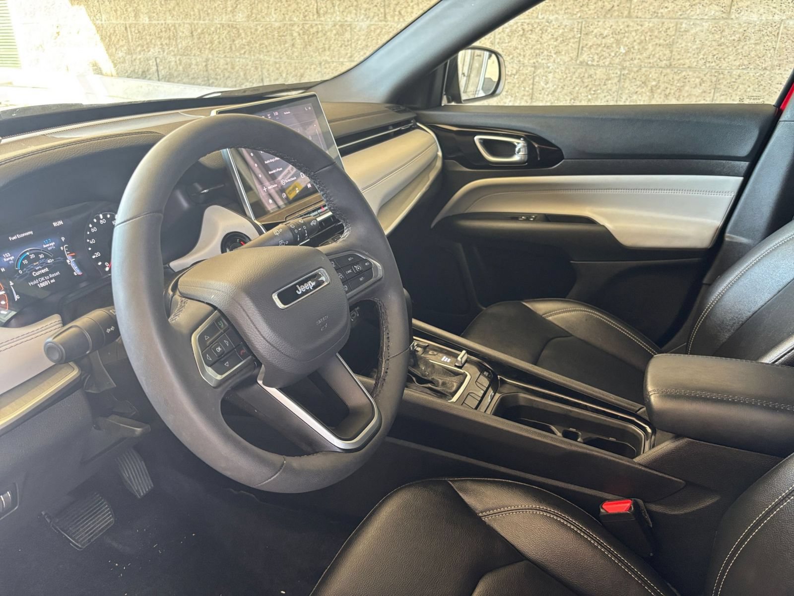 Used 2025 Jeep Compass Limited AWD/4WD image 35