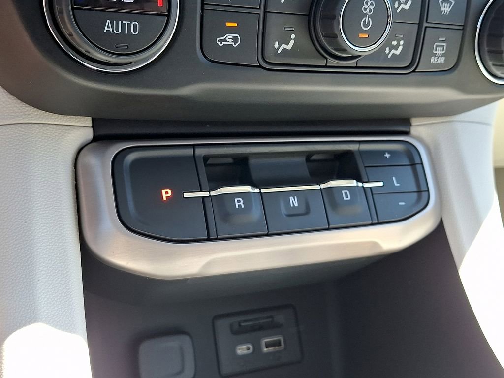 Used 2021 GMC Acadia Denali w/ Denali Ultimate Package AWD/4WD image 16