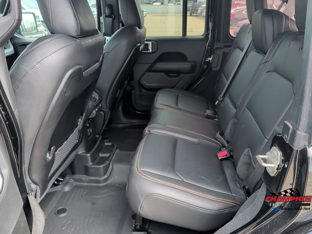 Used 2024 Jeep Wrangler Sahara w/ Technology Group image 16