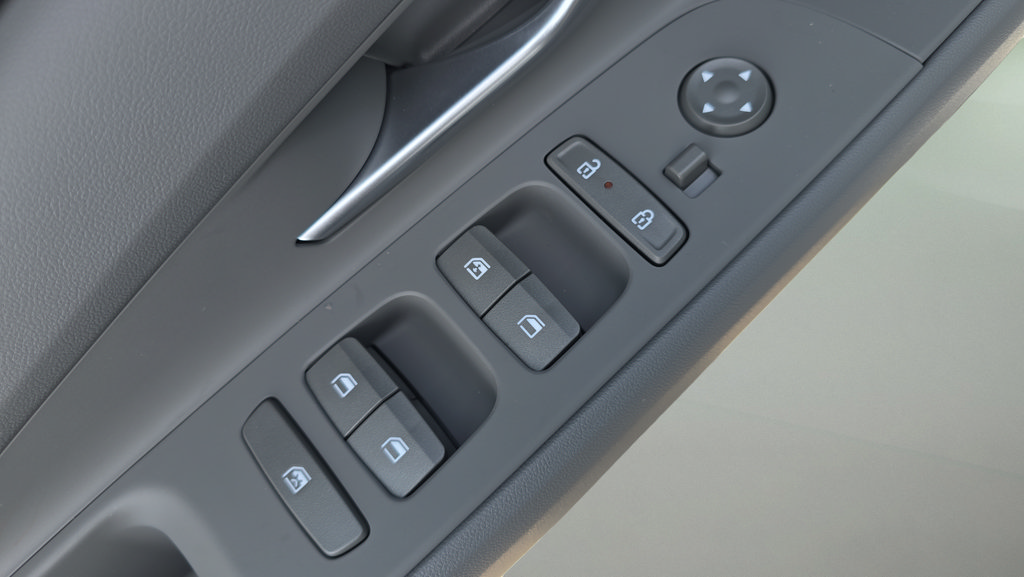 New 2026 Hyundai Elantra Sport FWD image 21