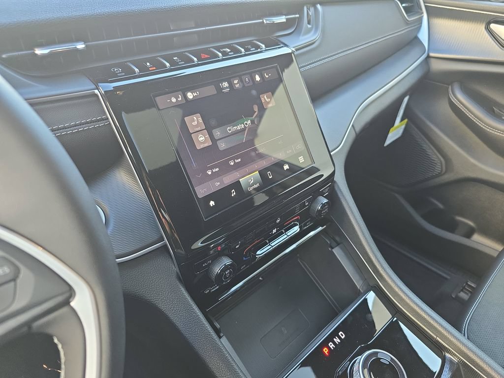 New 2025 Jeep Grand Cherokee 4WD image 21