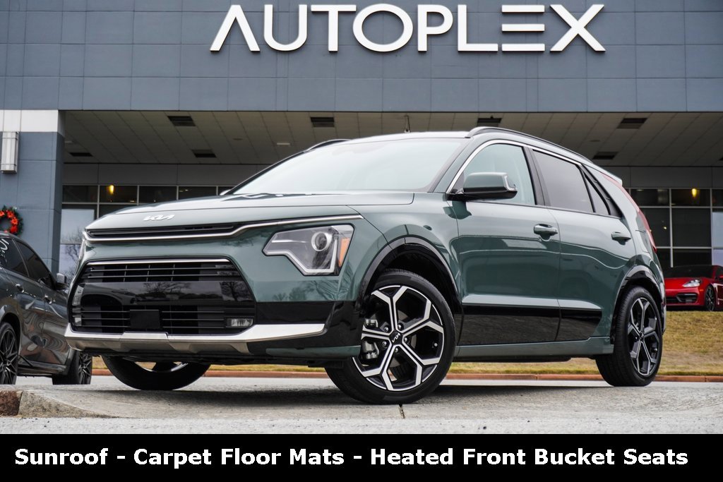 Used 2023 Kia Niro EX Touring