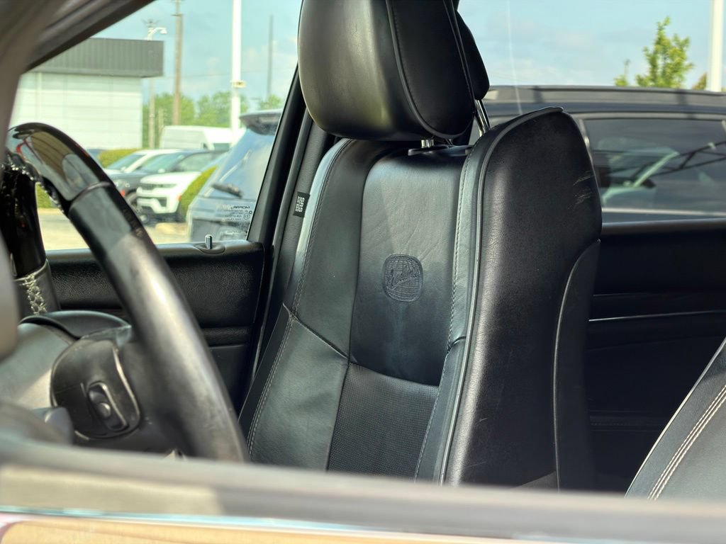 Used 2019 Jeep Grand Cherokee Overland AWD/4WD image 14