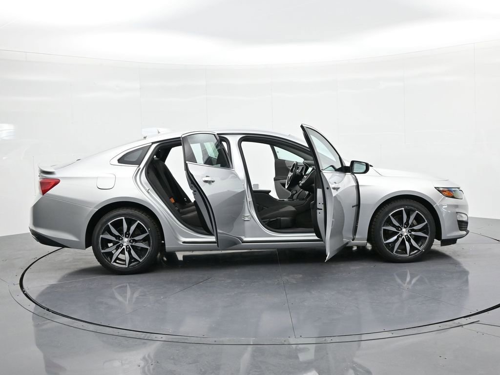 Used 2022 Chevrolet Malibu RS image 22