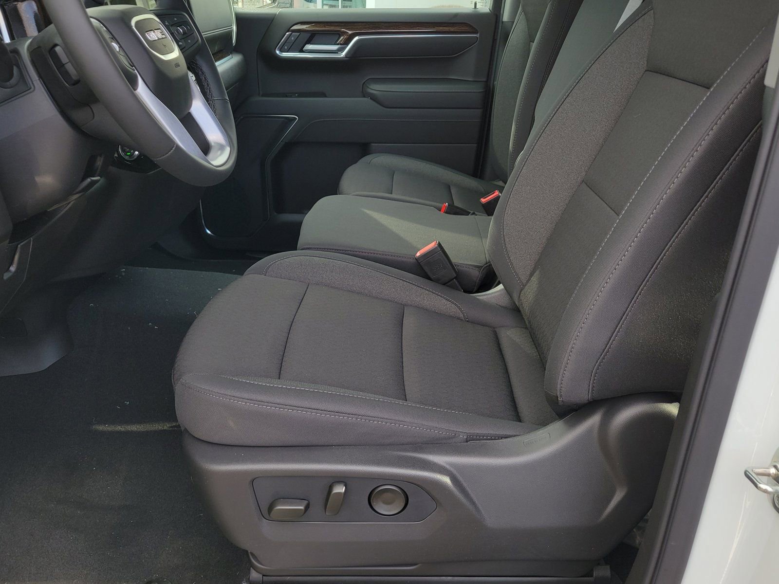 New 2026 GMC Sierra 1500 Elevation w/ X31 Off-Road Package image 6