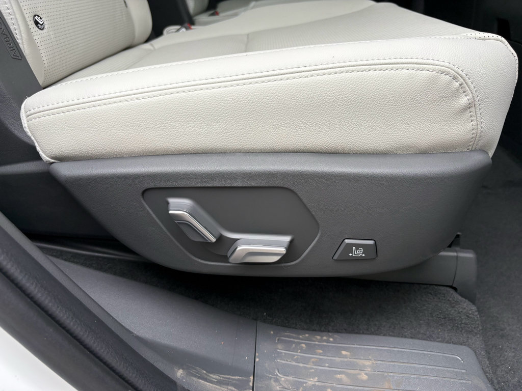 New 2026 Hyundai Santa Fe Limited AWD/4WD image 25