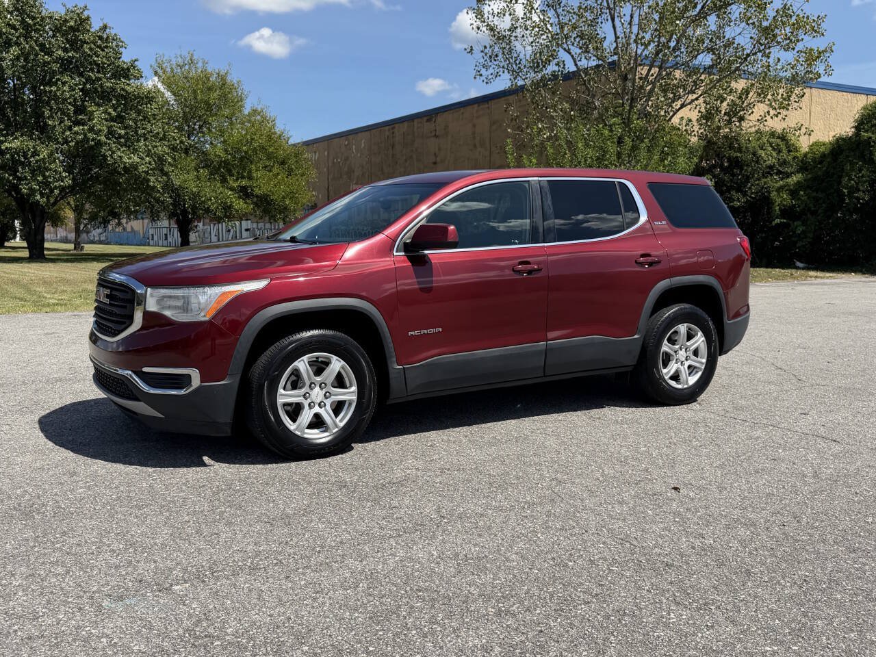 Used 2018 GMC Acadia SLE