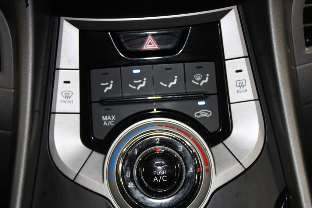 Used 2013 Hyundai Elantra GLS image 36