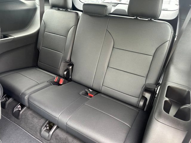 Used 2026 Chevrolet Traverse High Country AWD/4WD image 30