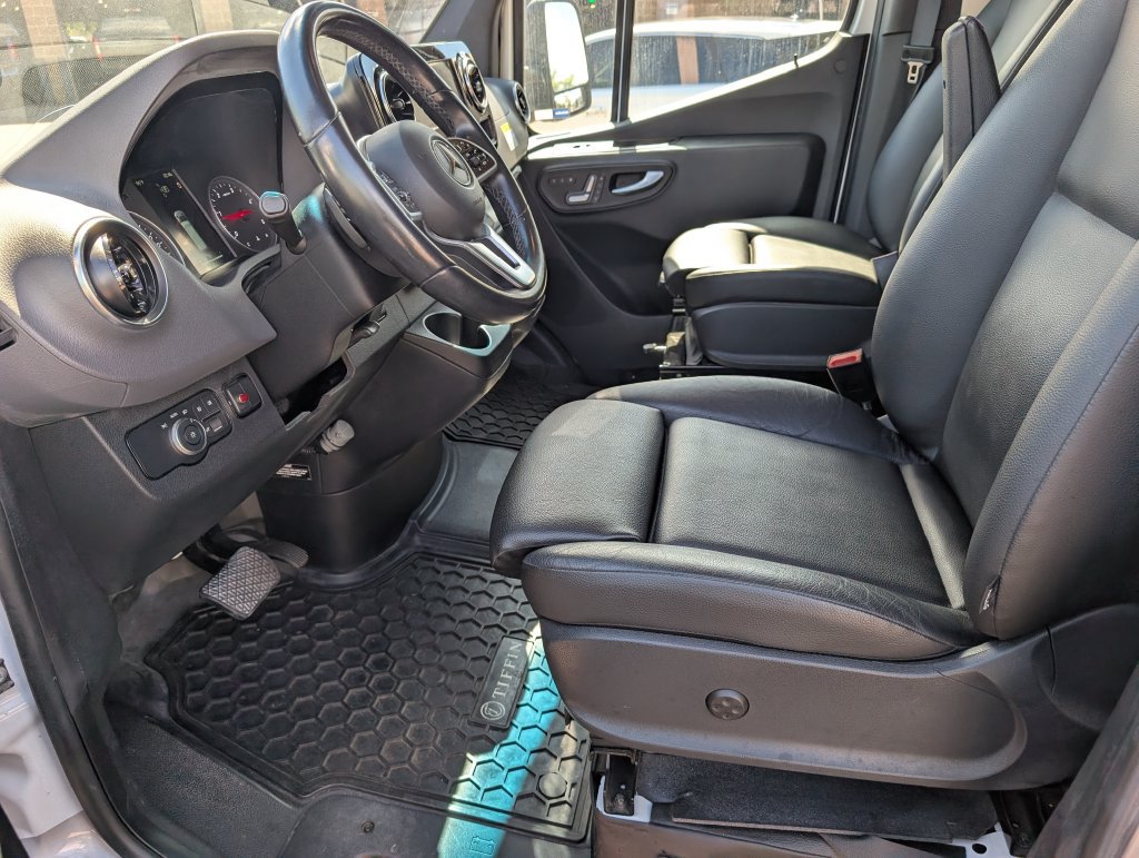 Used 2020 Mercedes-Benz Sprinter 3500 image 11