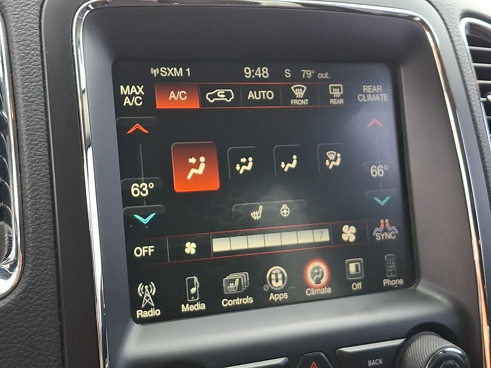 Used 2017 Dodge Durango SXT w/ Quick Order Package 23B AWD/4WD image 16