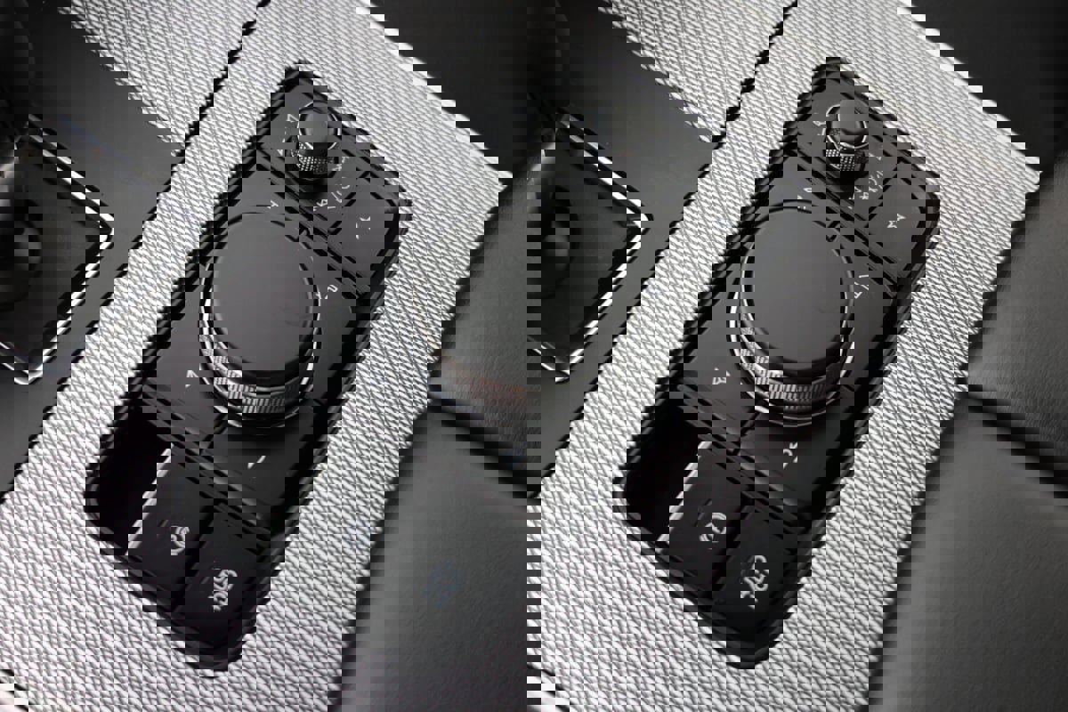 Used 2024 MAZDA CX-90 Plug-In Hybrid w/ Premium Pkg image 27