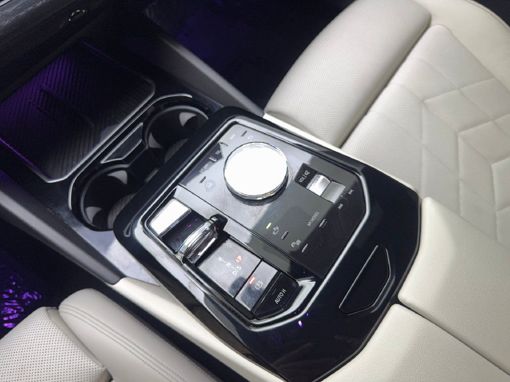 Used 2024 BMW 530i w/ Executive Package RWD image 70