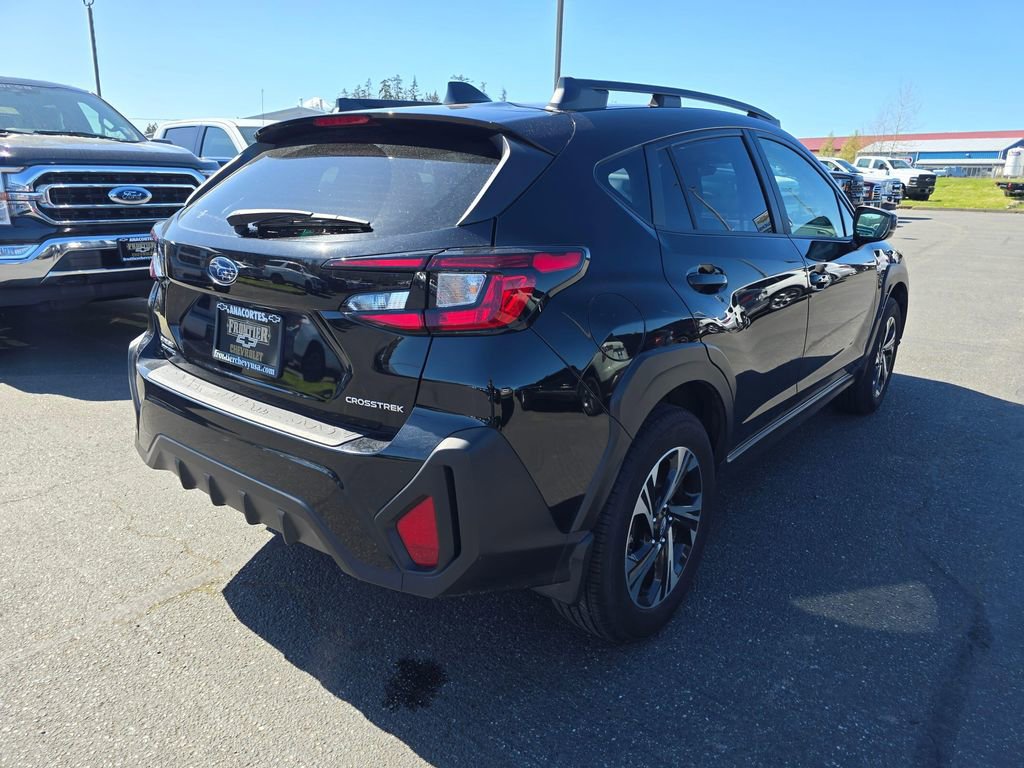 Used 2024 Subaru Crosstrek 2.0i Premium image 3