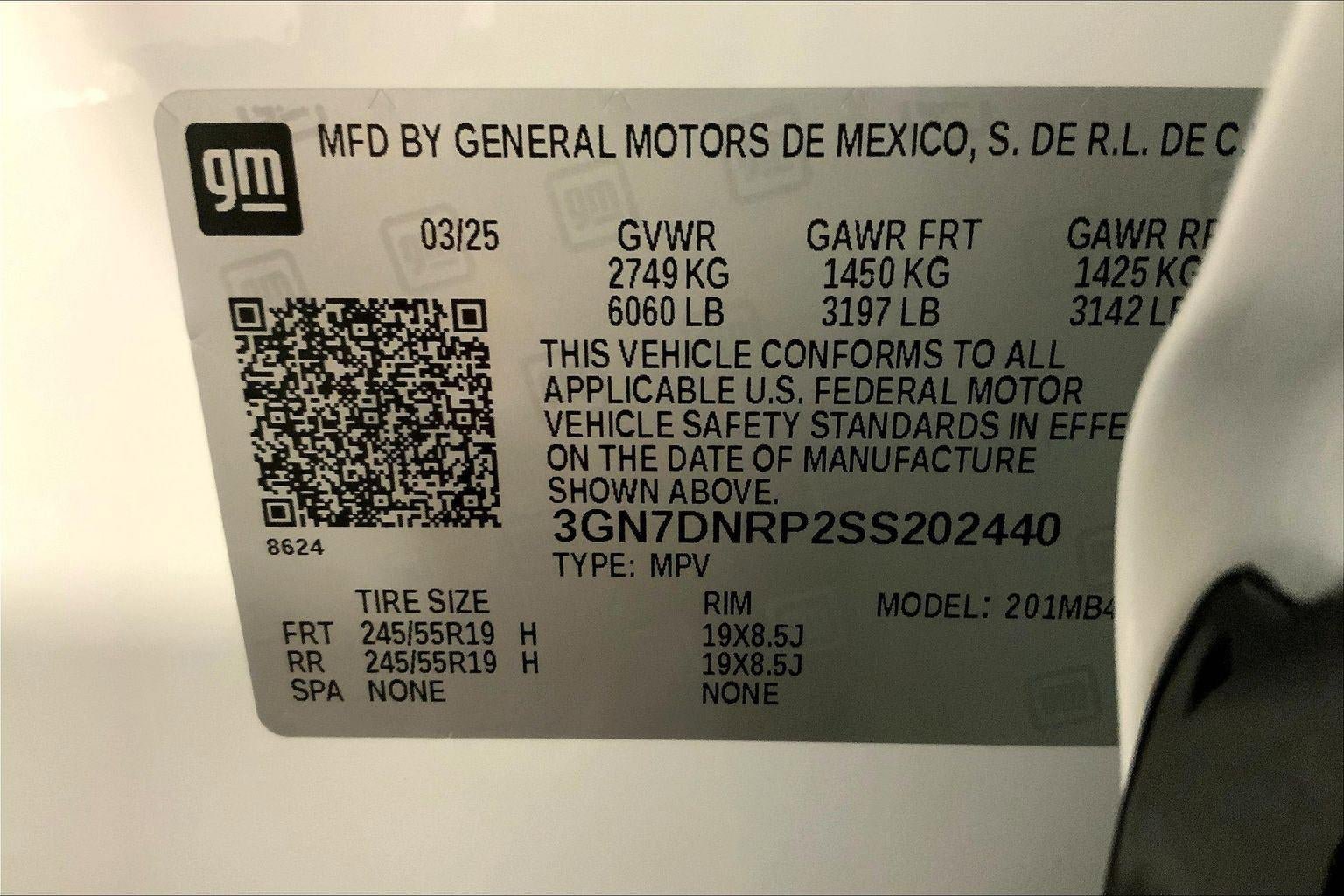 Used 2025 Chevrolet Equinox EV LT FWD image 31