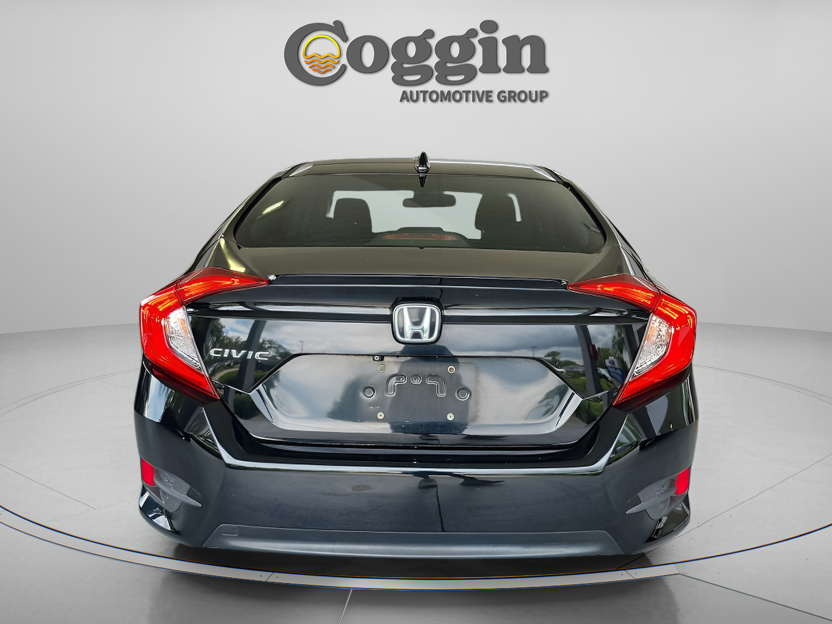 Used 2018 Honda Civic EX-T image 4